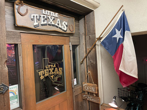 Little Texas Tokyo Photo